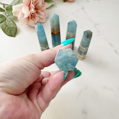 4" Blue Onyx Point (Lemurian Aquatine Calcite)