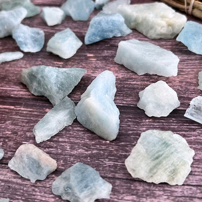 Raw Aquamarine Chips