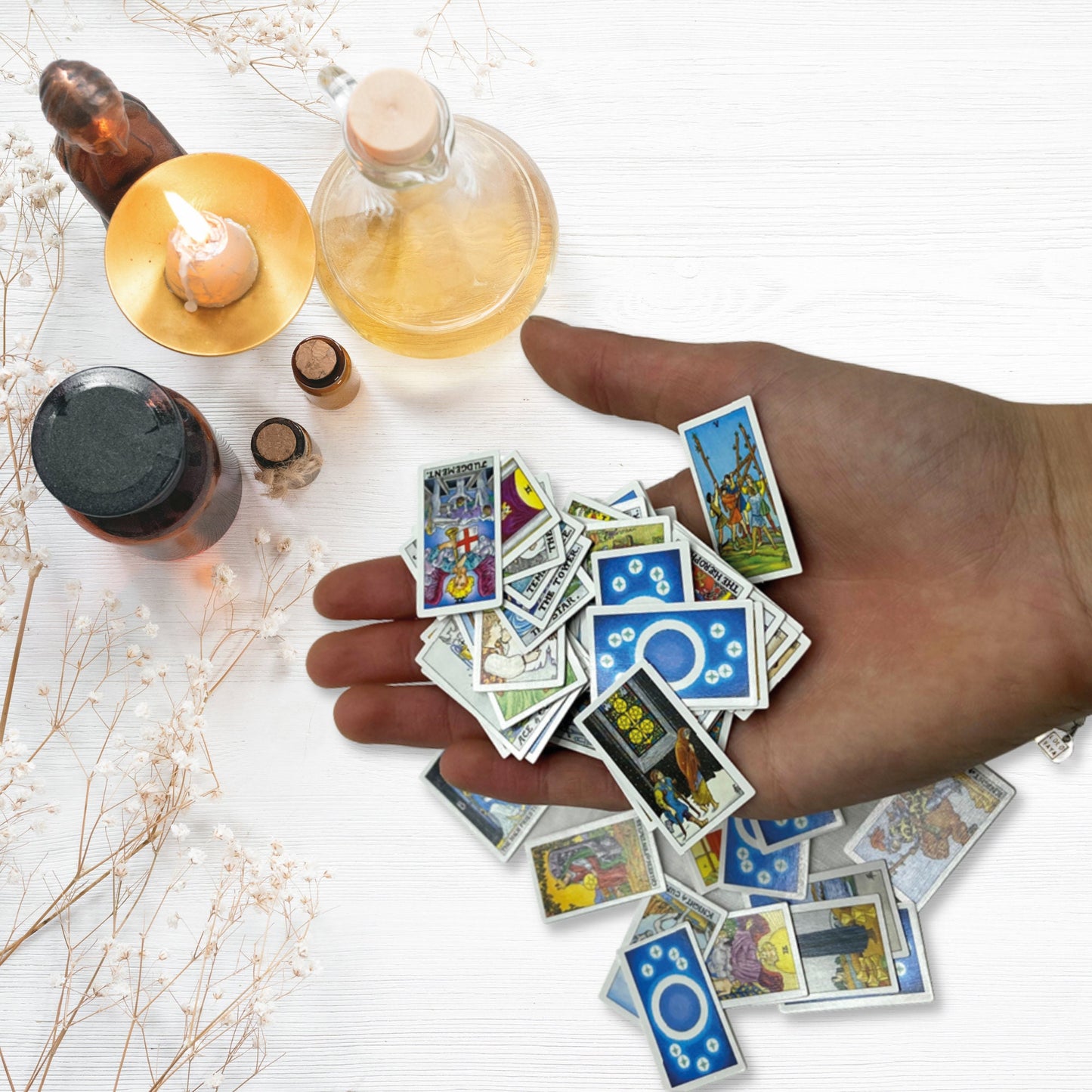 Tiny Universal Waite® Tarot